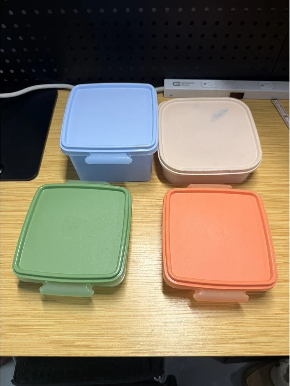 VTG Tupperware 4 Lunch Containers & Lids Storage Green Pink Blue Orange *